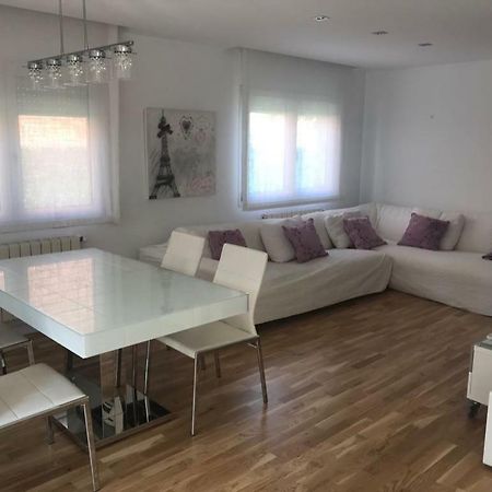 Nice Home Borgona Екстериор снимка